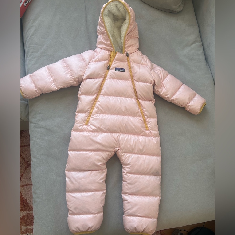 Patagonia hi-loft bunting snow suit 12-18 months
